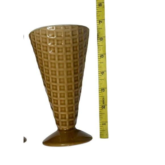 Adorable Retro Waffle Cone Ceramic Ice Cream Cup Cones Set Of 2 - Picture 5 of 6